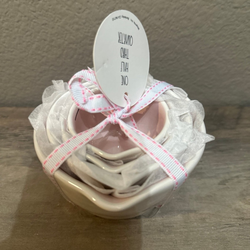 Rae Dunn Pink Inside Measuring Cups - Picture 3 of 4